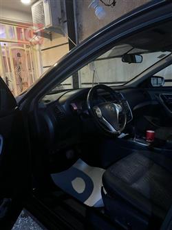 نیسان ئەلتیما